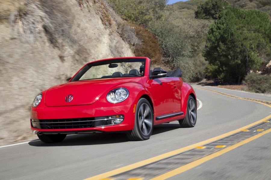  Volkswagen Beetle Cabriolet 2012 года  (фото 58 из 107)